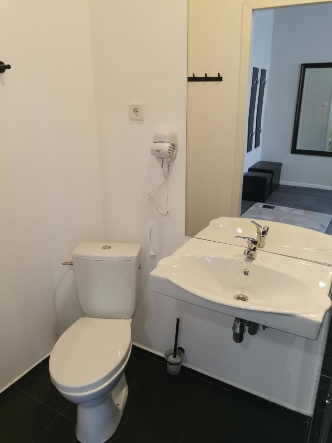 Central Hotel With Free Parking 리가 외부 사진