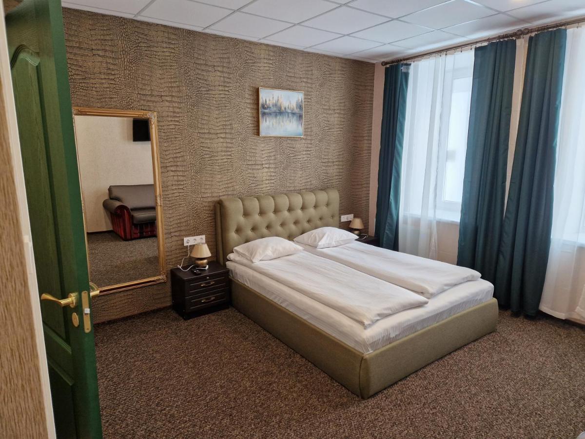 Central Hotel With Free Parking 리가 외부 사진