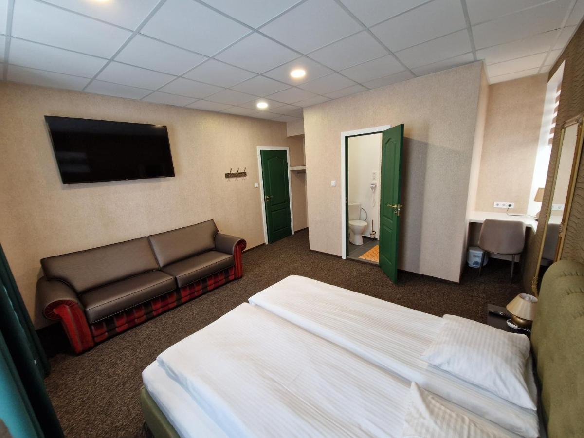 Central Hotel With Free Parking 리가 외부 사진